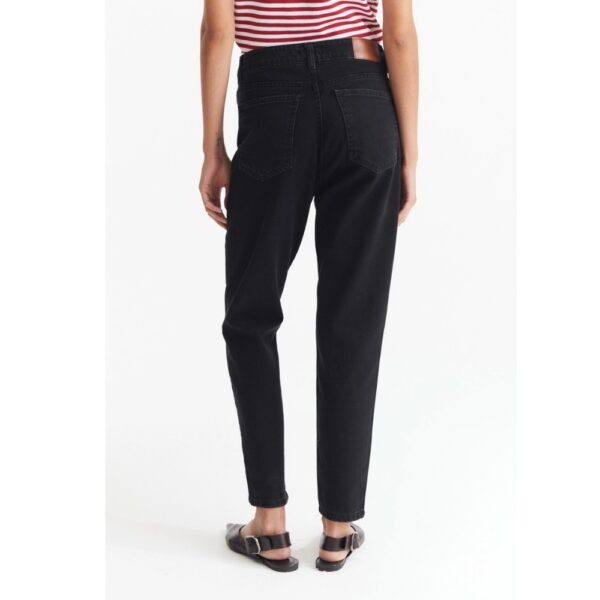 JEAN MOM BLACK